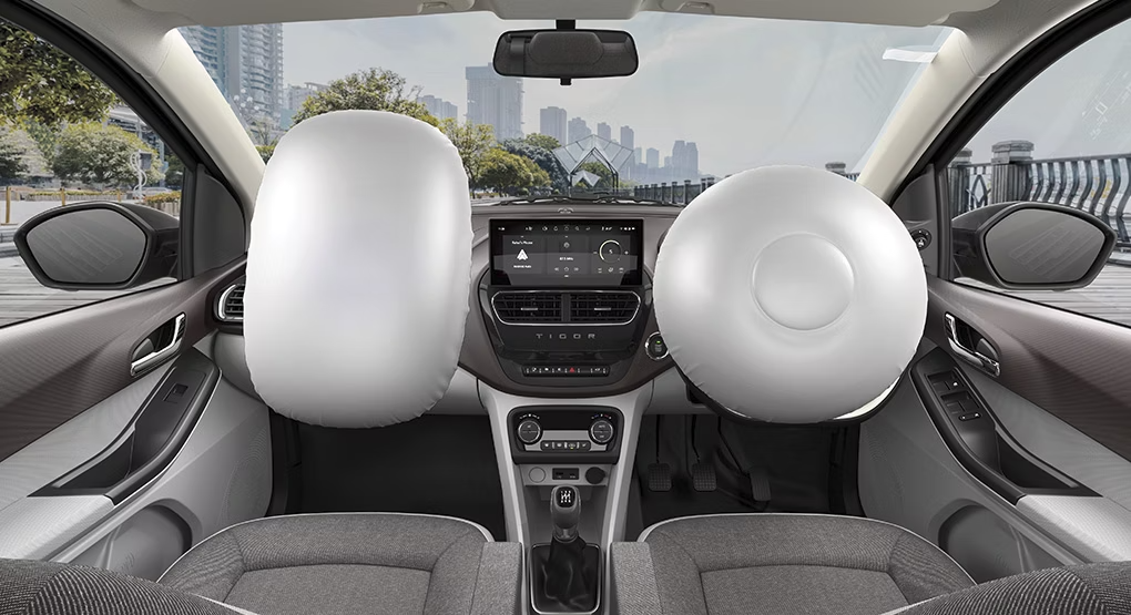 Dual front airbags